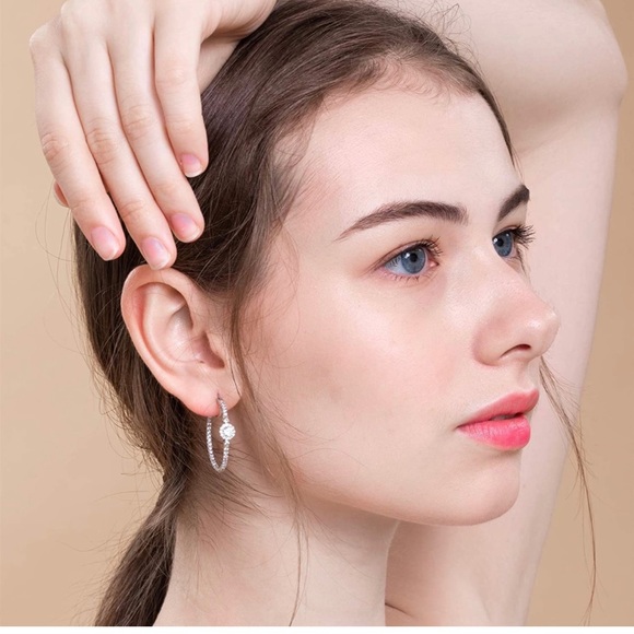 NWT 4A CZ Swarovski Sterling Silver Hoop Earrings - Picture 4 of 5